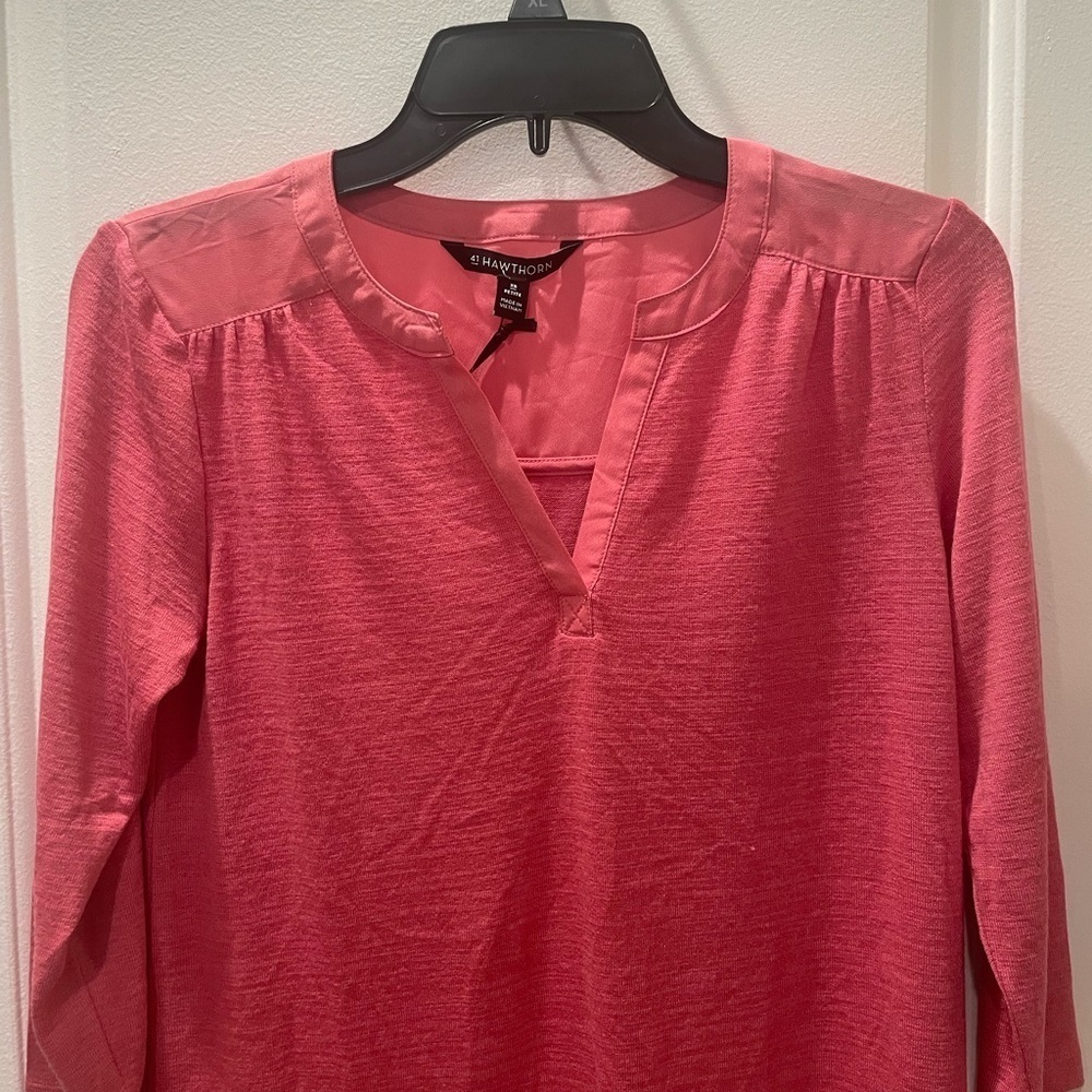NEW…41 Hawthorne V-Neck Blouse - Picture 4 of 4